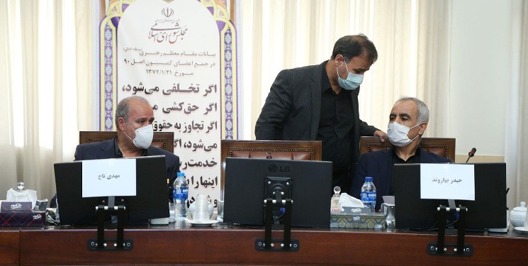 فوتبال گروگان باند تاج و رفقا!