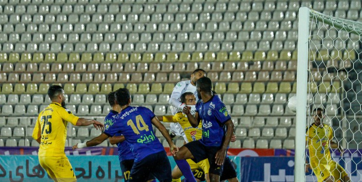 استقلال در حافظیه لیز خورد!