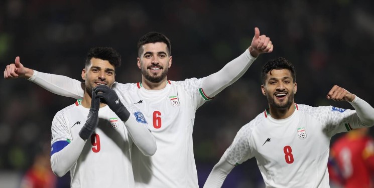 بنگاه‌های اقتصادی پای کار تیم ملی بیایند