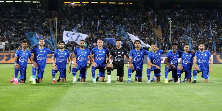 فرش قرمز برای جام هشتم استقلال