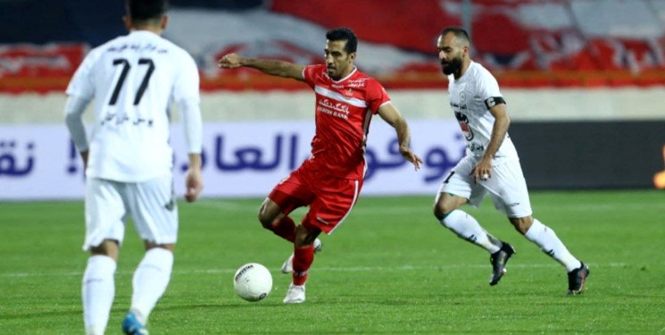 مربیان پرسپولیسی در فولادشهر دوئل می‌کنند