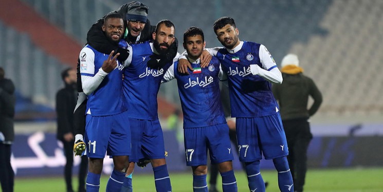 آسمان آبی استقلال، آسمان قرمز پرسپولیس
