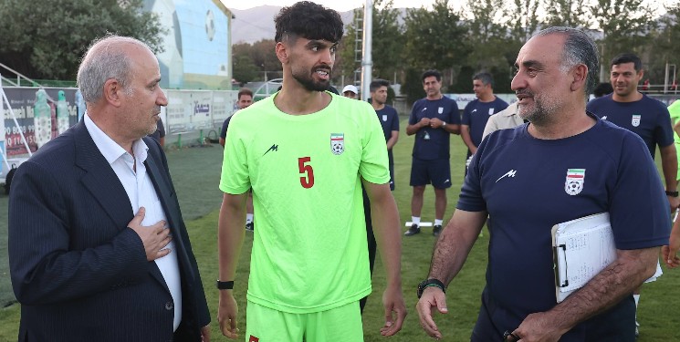 از هانگژو تا ناگویا، در بر همان پاشنه چرخید